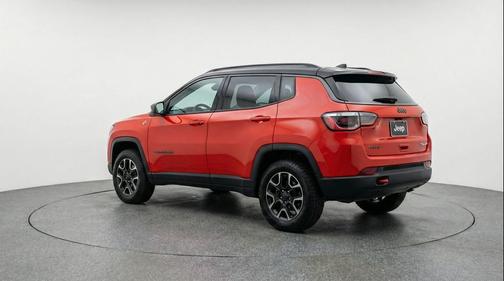 2025 Jeep Compass Trailhawk