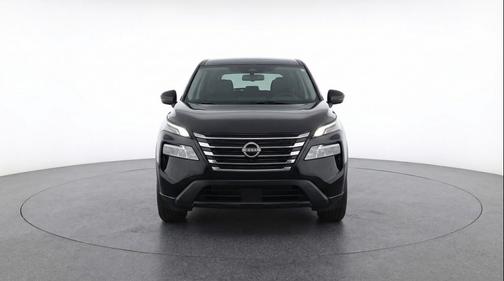 Super Black 2025 Nissan Rogue SV