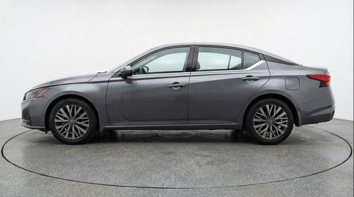 Gun Metallic 2025 Nissan Altima SV FWD