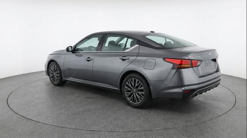 Gun Metallic 2025 Nissan Altima SV FWD