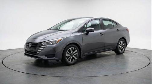 Gun Metallic 2025 Nissan Versa 1.6 SV