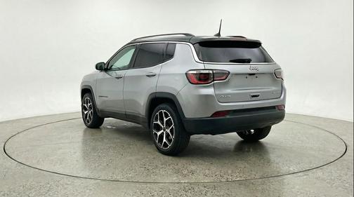 Silver Zynith Metallic Clearcoat 2025 Jeep Compass Limited