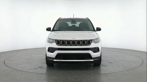 Bright White Clearcoat 2025 Jeep Compass Limited