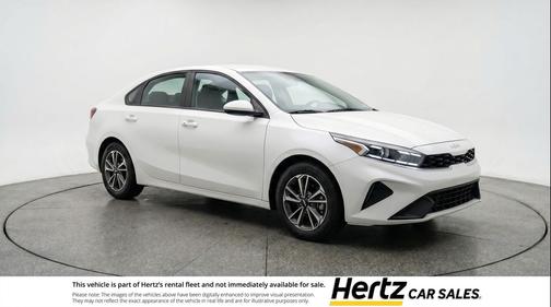 Snow White Pearl 2024 Kia Forte LXS