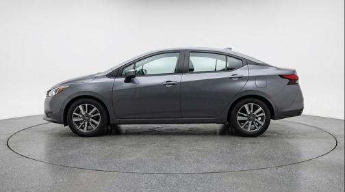 Gun Metallic 2025 Nissan Versa 1.6 SV
