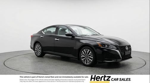 Super Black 2025 Nissan Altima SV FWD