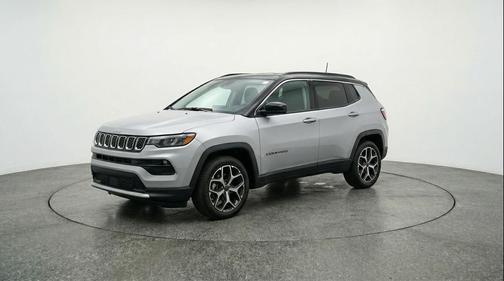Silver Zynith Metallic Clearcoat 2025 Jeep Compass Limited