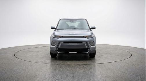 Gravity Gray 2025 Kia Soul LX