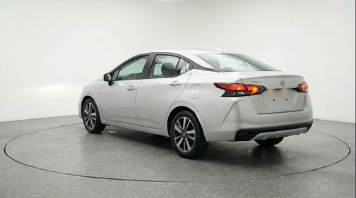 Brilliant Silver Metallic 2025 Nissan Versa 1.6 SV