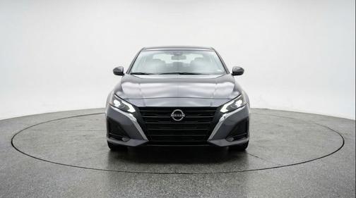 Gun Metallic 2025 Nissan Altima SV FWD