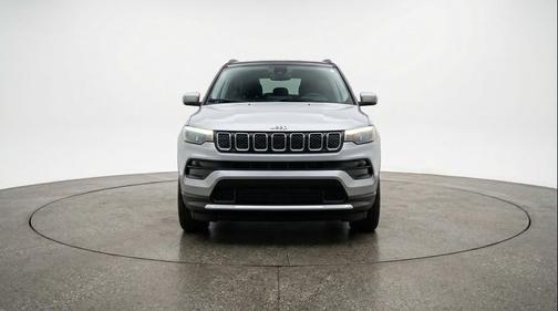 Silver Zynith Metallic Clearcoat 2025 Jeep Compass Limited