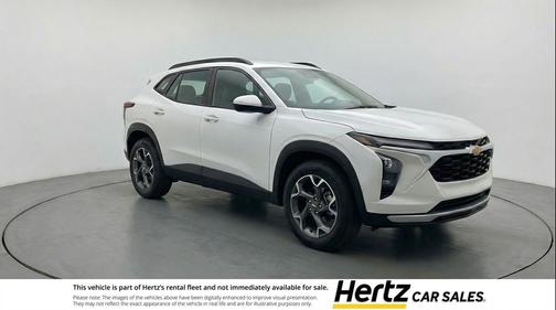 Summit White 2025 Chevrolet Trax LT
