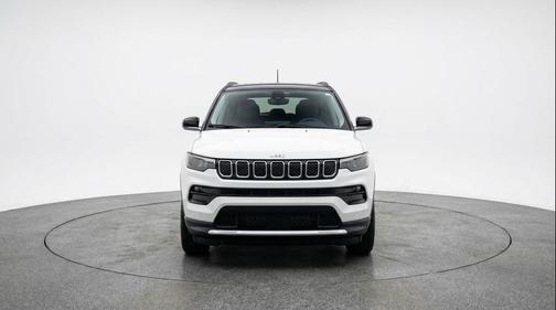 Bright White Clearcoat 2025 Jeep Compass Limited