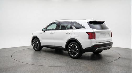 Glacial White Pearl 2024 Kia Sorento S