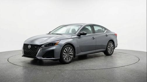 Gun Metallic 2025 Nissan Altima SV FWD