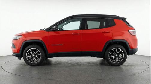 Red Hot Pearlcoat 2025 Jeep Compass Trailhawk