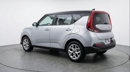 Steel Gray 2025 Kia Soul LX
