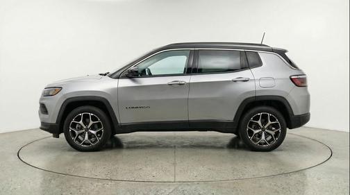 Silver Zynith Metallic Clearcoat 2025 Jeep Compass Limited
