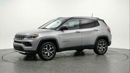 Silver Zynith Metallic Clearcoat 2025 Jeep Compass Limited