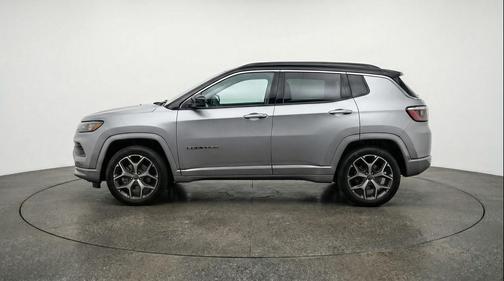 Silver Zynith Metallic Clearcoat 2025 Jeep Compass Limited