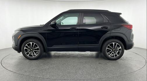 Mosaic Black Metallic 2025 Chevrolet Trailblazer LT