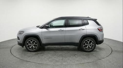 Silver Zynith Metallic Clearcoat 2025 Jeep Compass Limited