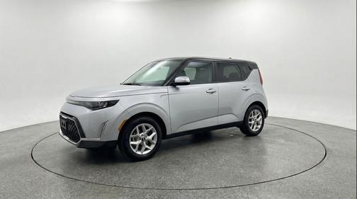 Steel Gray 2025 Kia Soul LX