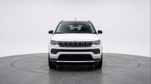 Bright White Clearcoat 2025 Jeep Compass Limited