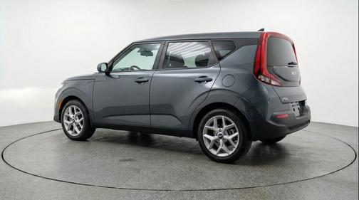 Gravity Gray 2025 Kia Soul LX