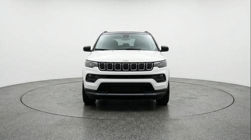 Bright White Clearcoat 2025 Jeep Compass Limited