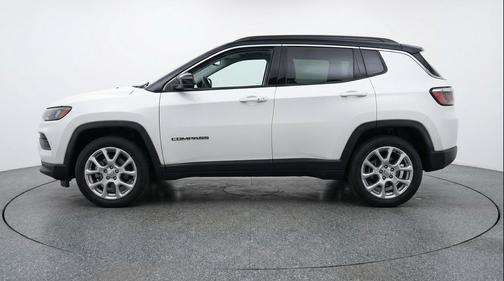 Bright White Clearcoat 2025 Jeep Compass Limited