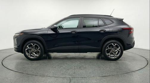 Mosaic Black Metallic 2025 Chevrolet Trax LT