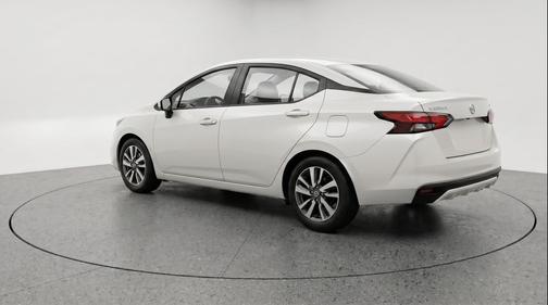 Aspen White Tricoat 2025 Nissan Versa 1.6 SV