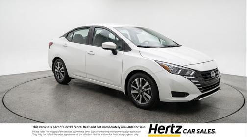 Aspen White Tricoat 2025 Nissan Versa 1.6 SV