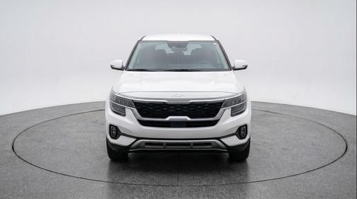Snow White Pearl 2025 Kia Seltos S