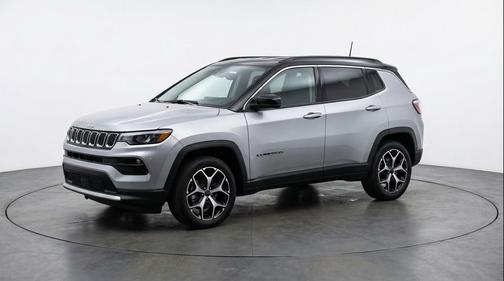 Silver Zynith Metallic Clearcoat 2025 Jeep Compass Limited
