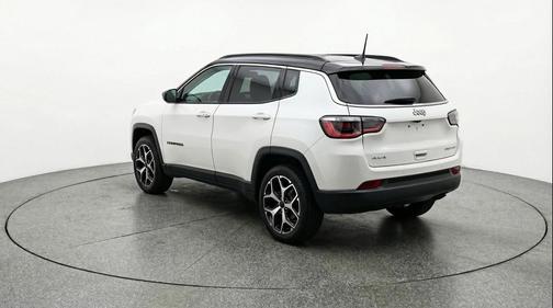 Bright White Clearcoat 2025 Jeep Compass Limited