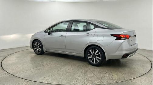 Brilliant Silver Metallic 2025 Nissan Versa 1.6 SV