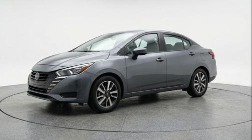 Gun Metallic 2025 Nissan Versa 1.6 SV