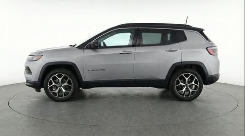 Silver Zynith Metallic Clearcoat 2025 Jeep Compass Limited