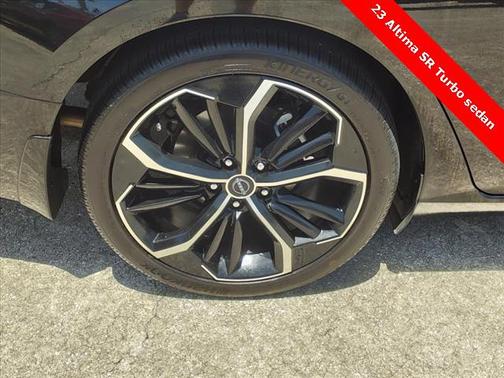 2023 Nissan Altima SR FWD