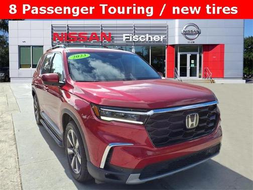 2023 Honda Pilot Touring 8-Passenger