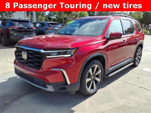2023 Honda Pilot Touring 8-Passenger
