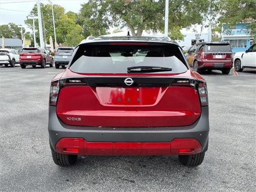 2026 Nissan Kicks SV