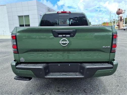 2025 Nissan Frontier SV