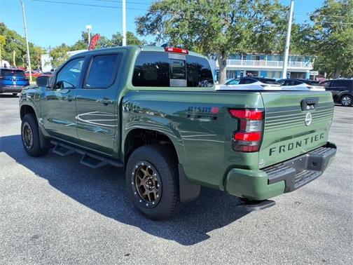 2025 Nissan Frontier SV