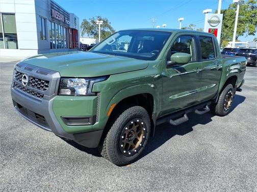 2025 Nissan Frontier SV