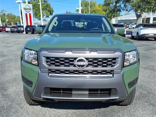 2025 Nissan Frontier SV