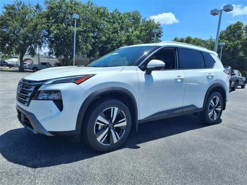 2025 Nissan Rogue SL