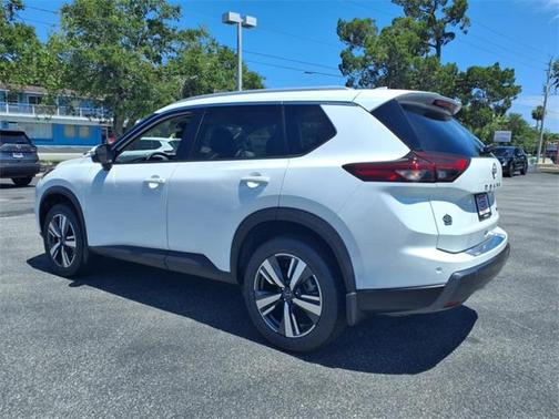 2025 Nissan Rogue SL